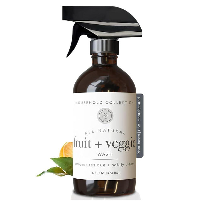 Rowe Casa Organics Fruit & Vegetable Wash Spray with Essential Oils – Plant-Based Produce Rinse for Removing Dirt & Residue – 16 Fl. Oz.