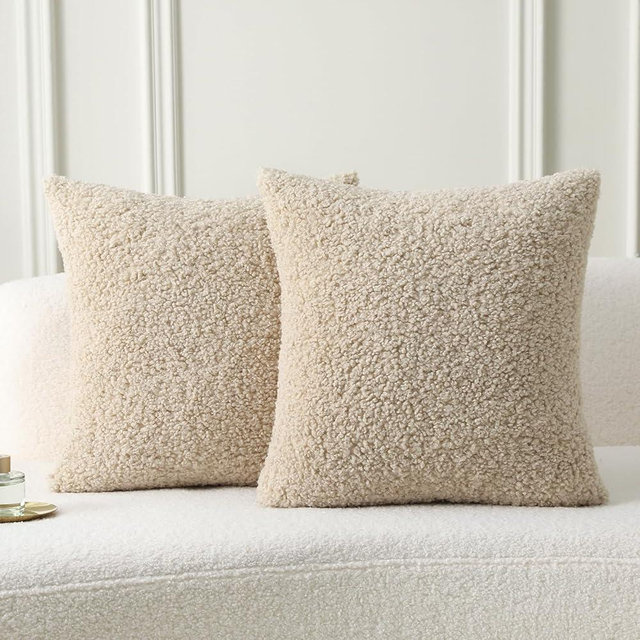 FUTEI Beige Throw Pillow Covers 18x18 Inch Set of 2,Furry Faux Fur Teddy Boucle Textured Cushion Covers,Soft Fluffy Decorative Pillow Case,Home Decor for Couch Bed Living Room Office Car