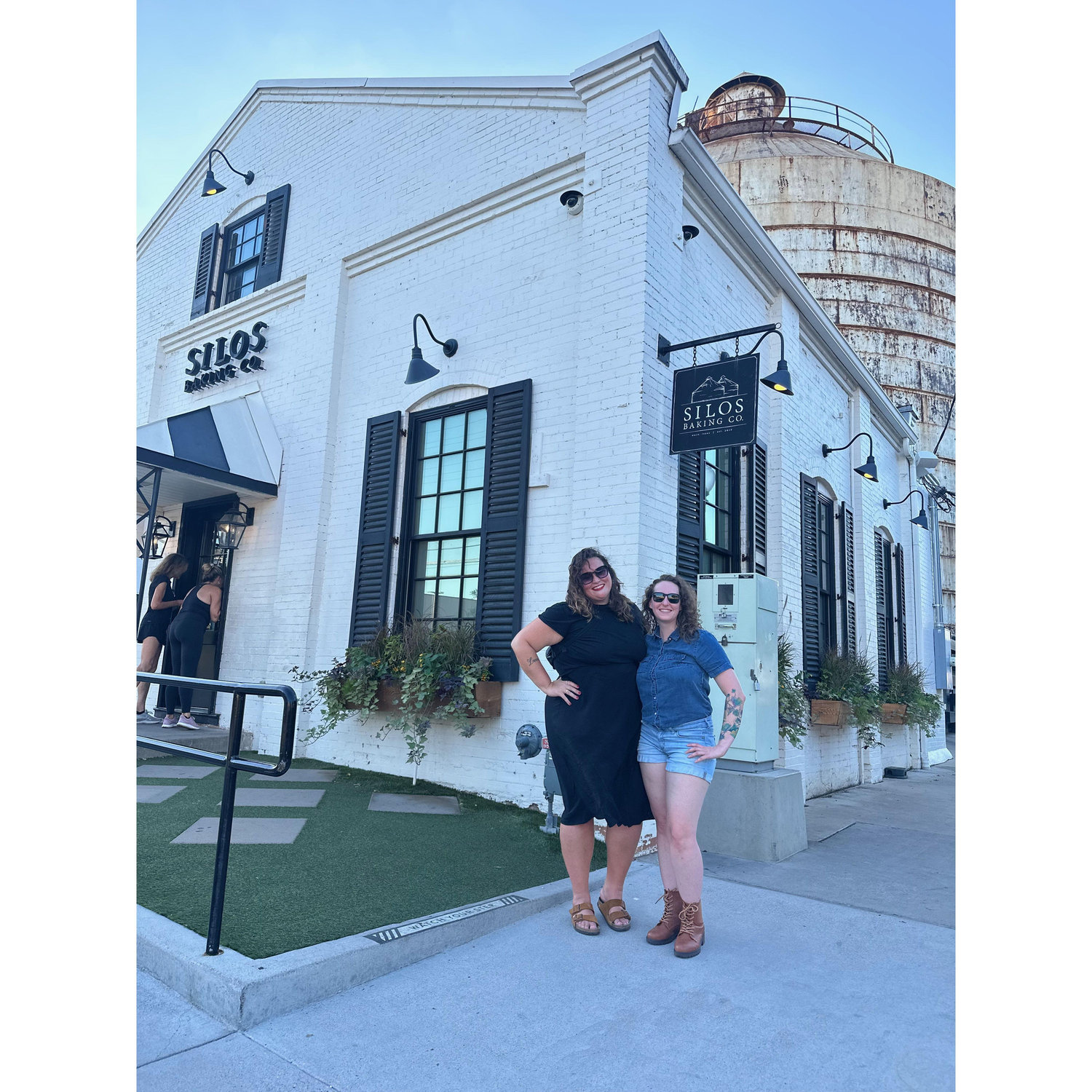 Magnolia Bakery at The Silo's