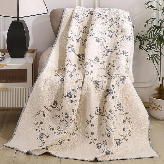 vctops 100% Cotton Quilted Throw Blanket 50x60 Inch Floral Embroidered Reversible Patchwork All Season Throw (Blue,50"x60")