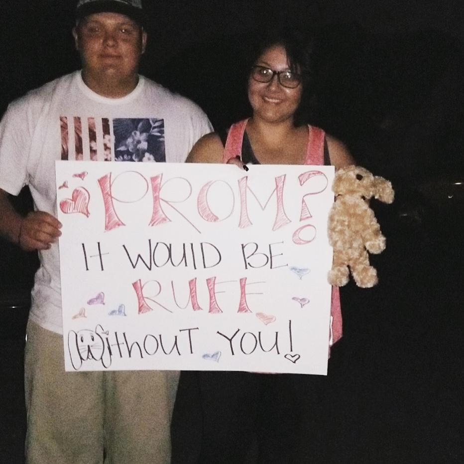 Senior Year Prom Proposal (2017)