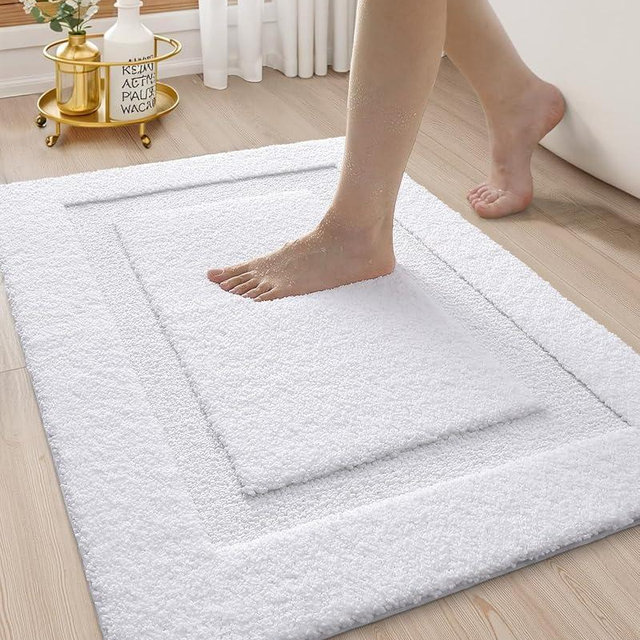 LUMI Ultra Soft Bathroom Rug Non Slip with Rubber Backing, Absorbent Washable Bath Mat Quick Dry, Upgraded Premium Microfiber Plush Carpet for Bathtub and Shower Floor, White, 24x36