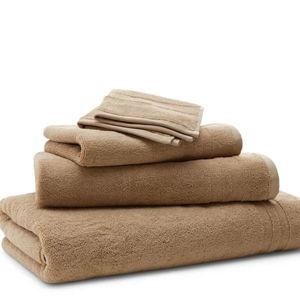 Ralph Lauren Payton Washcloth (Color Pale Khaki)