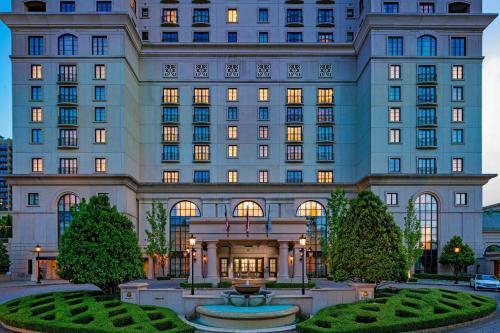 The Wedding Website of Catherine Gregg and Tony Bini