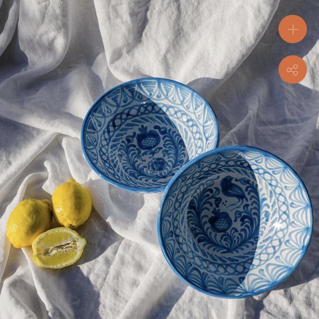 Pomelo Caso - Medium bowl with hand painted designs