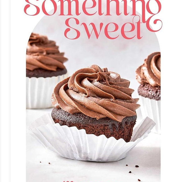 Something Sweet: 100+ Gluten-Free Recipes for Delicious Desserts