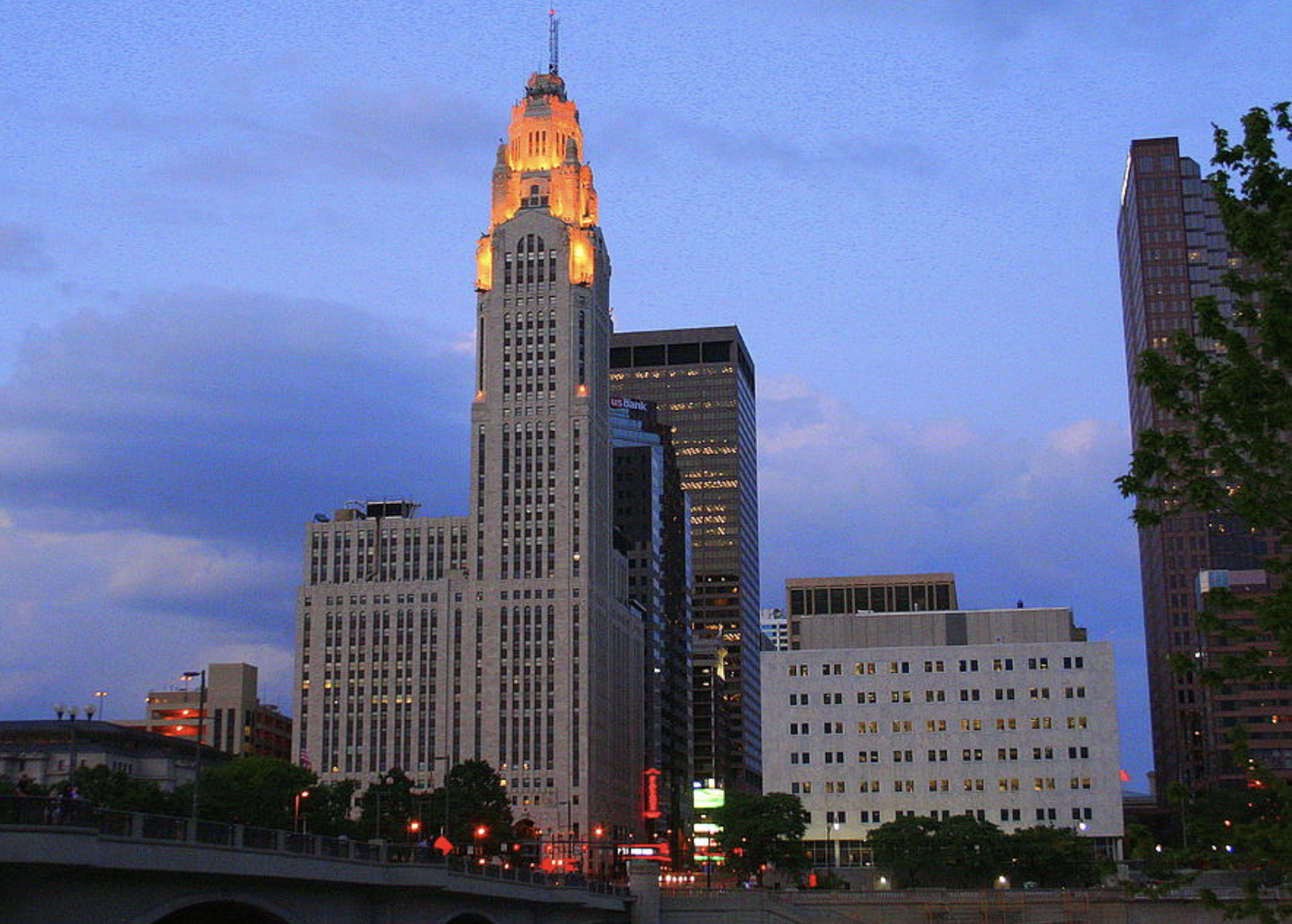 The Wedding Website of Kelly Elisabeth Clark and Michael Creed Maxey II