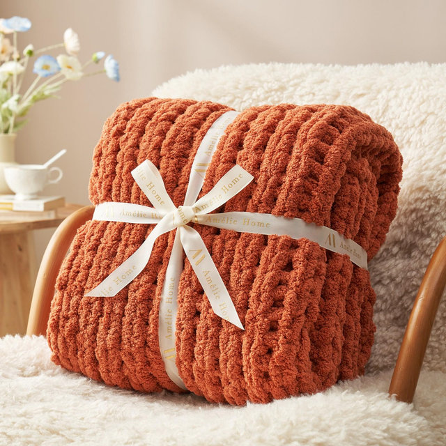 Amelie Home Chunky Knit Blanket Throw,Handmade Chenille Cable Knitted Crochet Throw Blanket,Throw