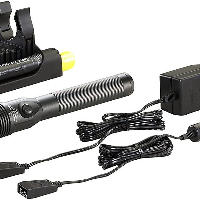Streamlight 75458 Stinger DS LED HL 800-Lumen Rechargeable Dual Switch Flashlight with 120-Volt AC/12-Volt DC Smart Charge Piggyback Charger (NiMH), Black