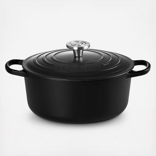 Signature Round Dutch Oven