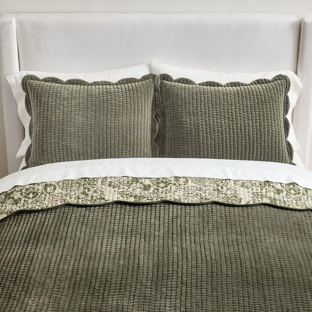 Velvet Scallop Edge Reversible Quilt, Loden, King/Cal. King
