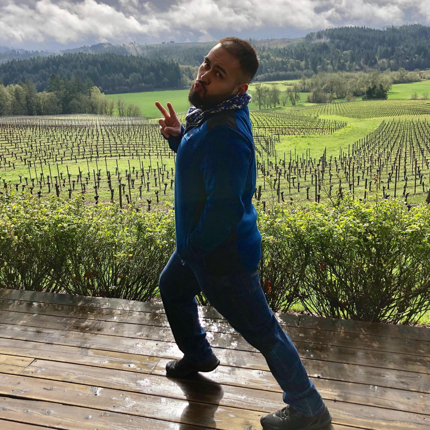Oh just Ryan being Ryan in our gorgeous vineyard-front cabin in Willamette Valley, OR!
