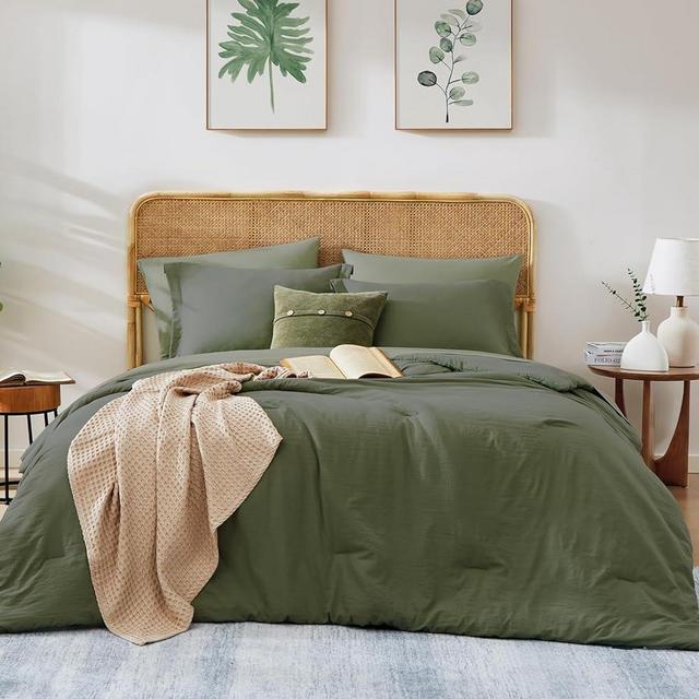 WRENSONGE Olive Green King Comforter Set, 7 Pieces Soft Microfiber King Size Comforter with Fitted Sheet, Flat Sheet, 2 Pillow Shams, and 2 Pillowcases- Dark Green Warm King Bedding Set for All Season