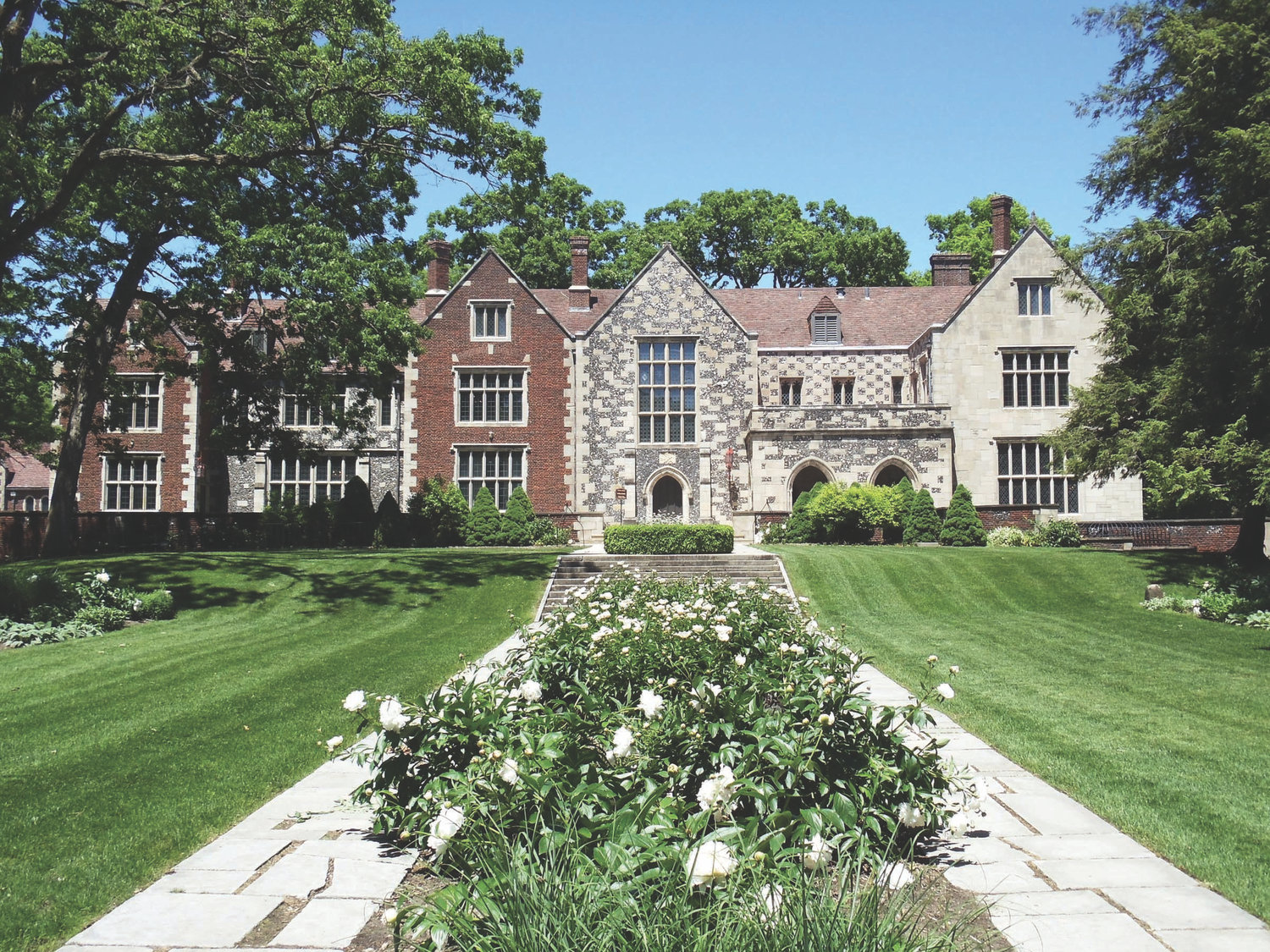 The Wedding Website of Lauren Levis and Andrew Larsen