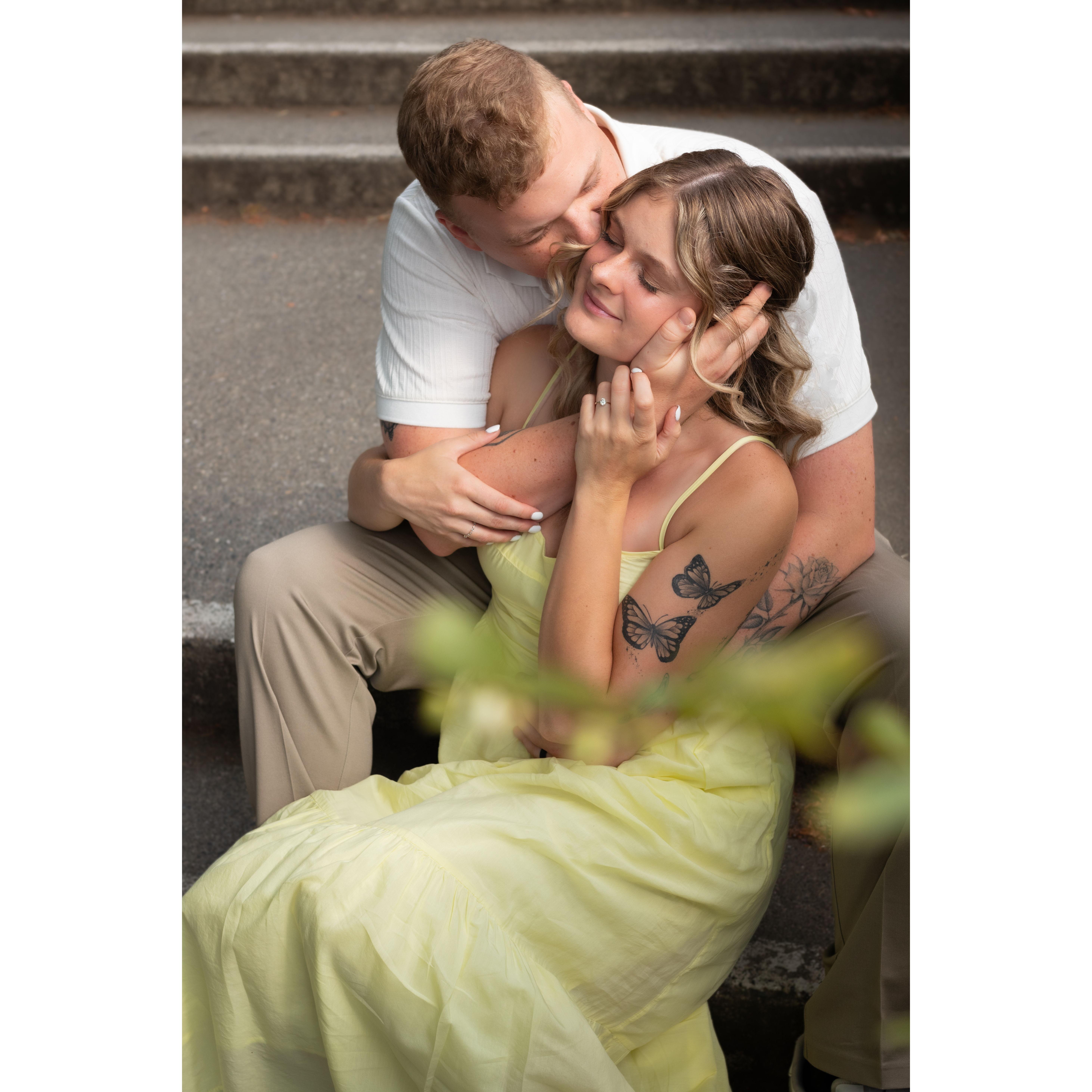 brides favorite engagement picture