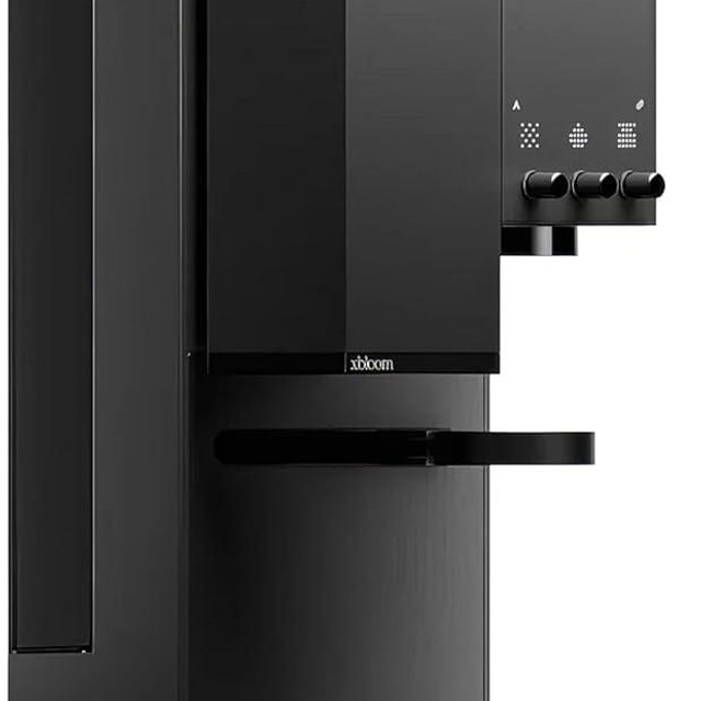 xBloom Studio – The Ultimate Coffee Machine – Drip Coffee Maker with Integrated Grinder, Scale, and 3 Levels of Automation, Midnight Black