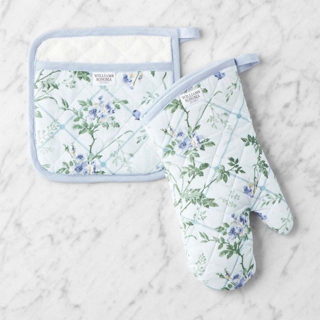 Hill House x Williams Sonoma Oven Mitt & Potholder Set, Climbing Vine