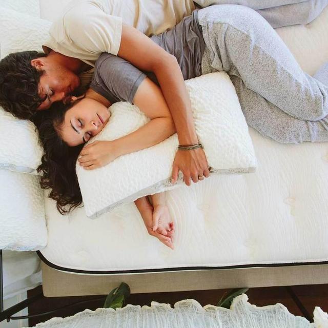 Nest Bedding Easy Breather Pillow