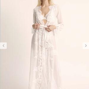 Helena Long Lace Bridal Robe | Homebodii