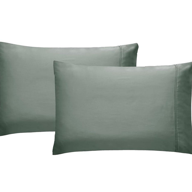 California Design Den Standard Queen Size Pillowcase Set - 400 Thread Count, 100% Cotton Sateen, Set of 2 Pillow Covers, Breathable, Cooling, Soft for Quality Sleep - Sage Green