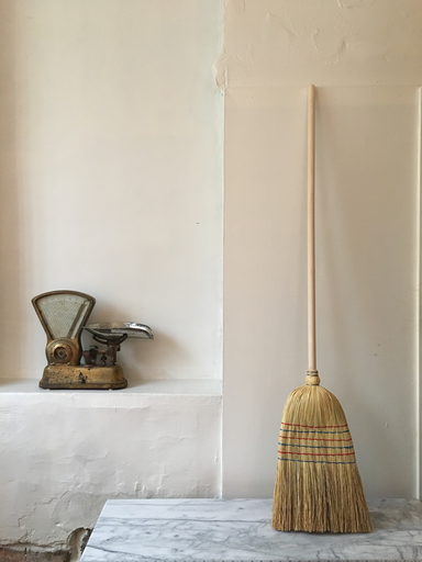 German Rice Straw Broom - 5 ft