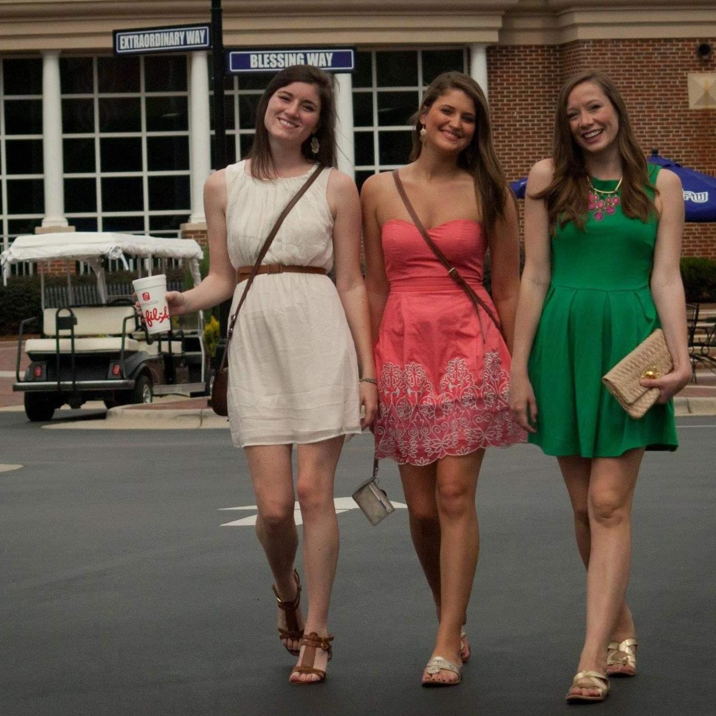 05.05.12 HPU Graduation
Kari + Emily + Cara