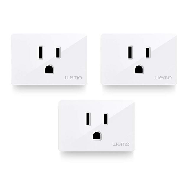Wemo Smart Plug (Simple Setup Smart Outlet for Smart Home, Control Lights and Devices Remotely Works w/ Alexa, Google Assistant, Apple HomeKit), Pack of 3