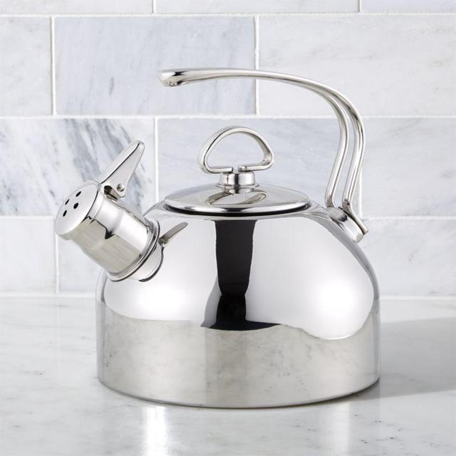 Chantal © Classic Stainless Steel Whistling Tea Kettle