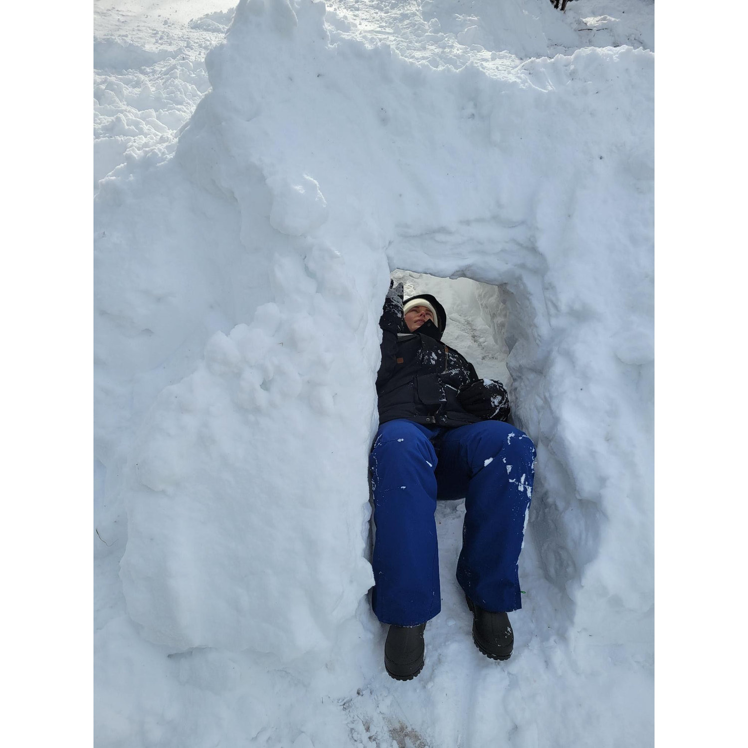 Baby's first snow fort (in Austin's pants that didn't zip)
