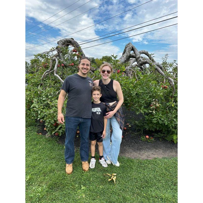 Apple picking with Vin!