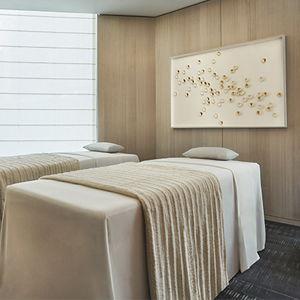 90-minute Couples Massage