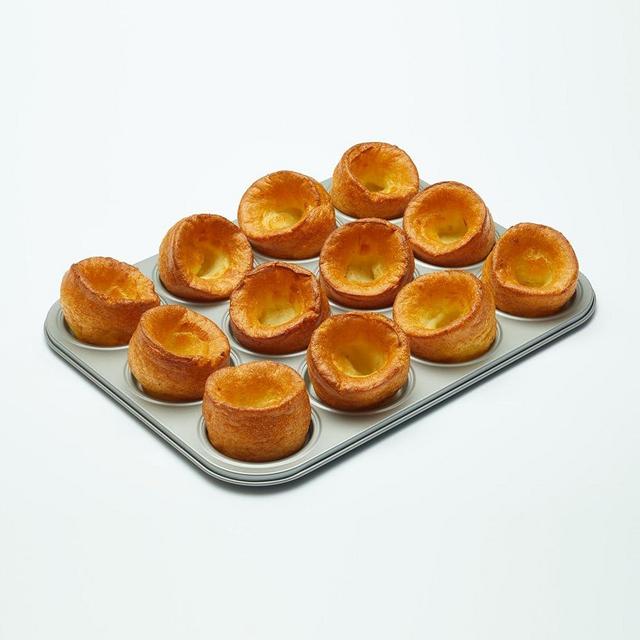 Wrenbury Toughened Yorkshire Pudding Baking Tray 12 Cup - Silver Shallow Yorkshire Pudding Tin - Ideal for Toad in The Hole and Jam Tarts - Non Stick