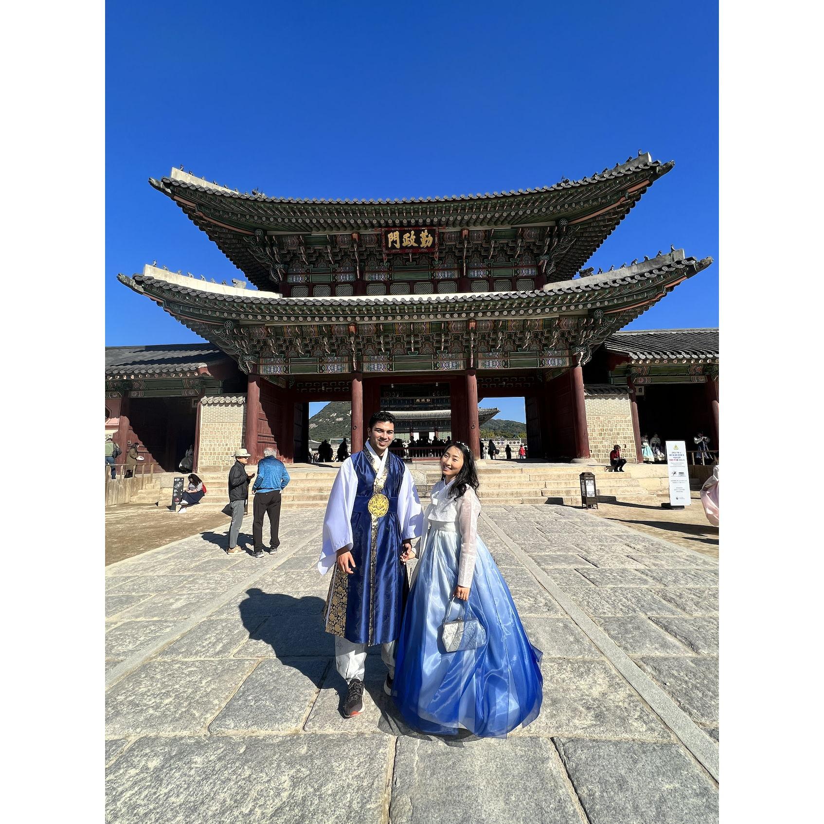 Our first trip to Korea to meet Jenny's family! 제니의 가족을 만나러 간 우리의 첫 한국 여행!