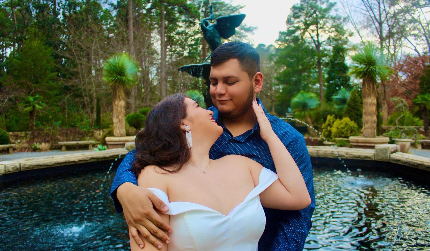 The Wedding Website of Alberto Cerna and Amy Cisneros