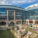 Shops at Rivercenter