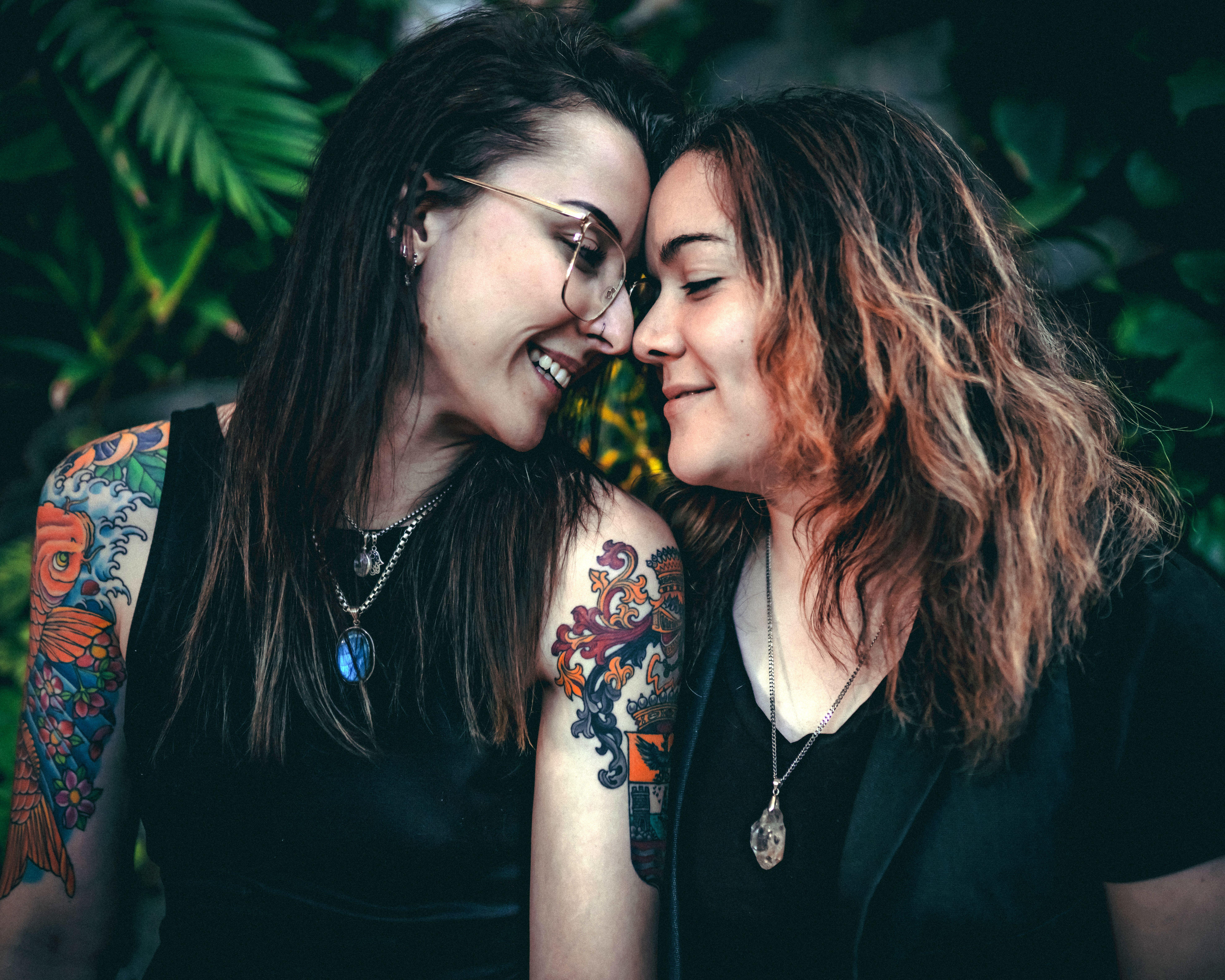 The Wedding Website of Mara Giulini-Rayborn and Nadya Santiago