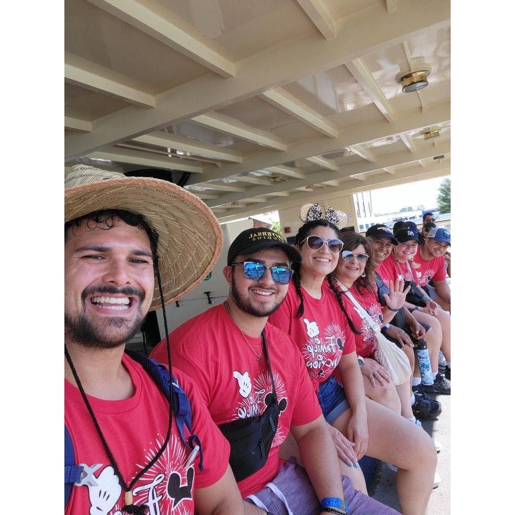 Mendoza Disney trip 2022 :)
