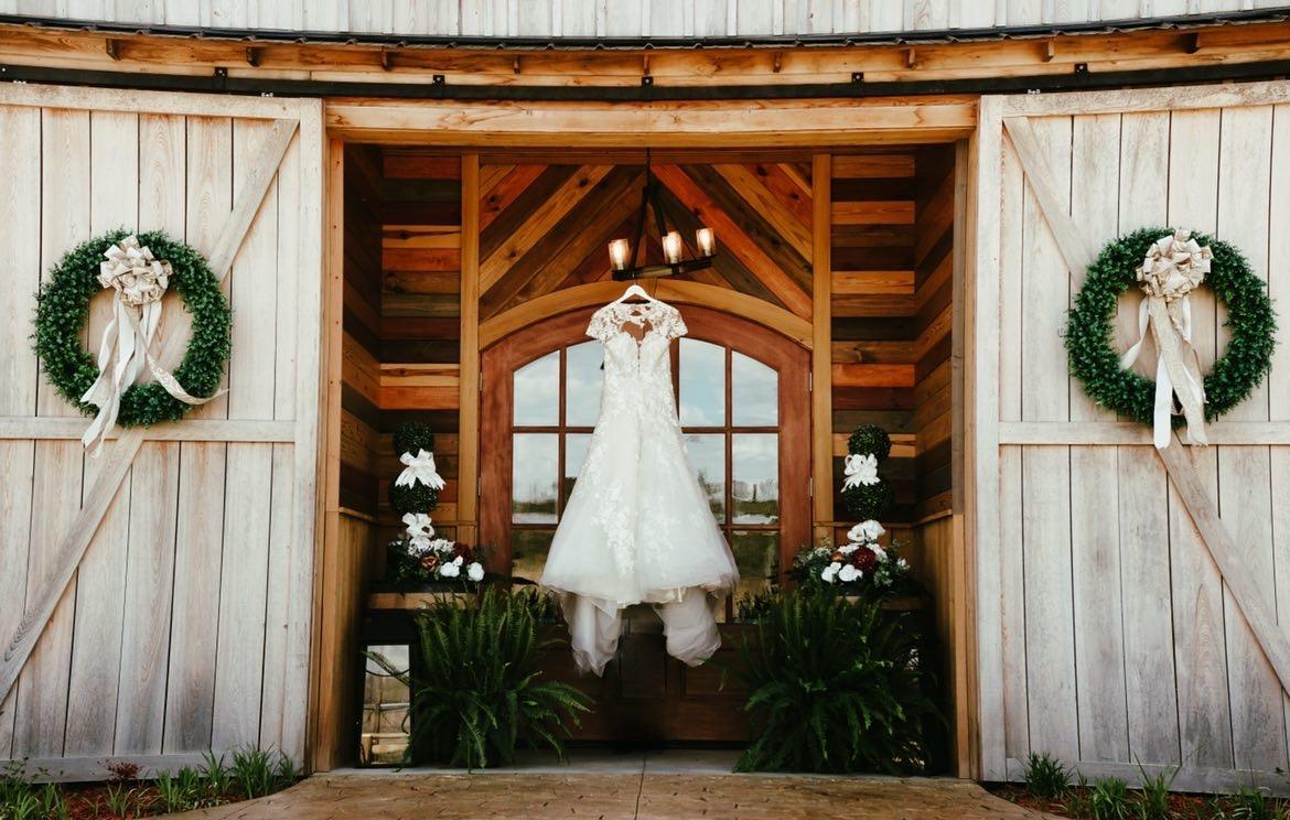 A Touch of Country Venue | Wedding Venues | Cost, Reviews \u0026 Photos | Zola, image size:1170x744