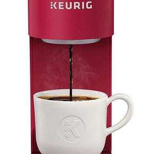 Keurig K-Mini Plus Single Serve K-Cup Pod Coffee Maker, with 6 to 12oz Brew Size, Stores up to 9 K-Cup Pods, Travel Mug Friendly, Cardinal Red