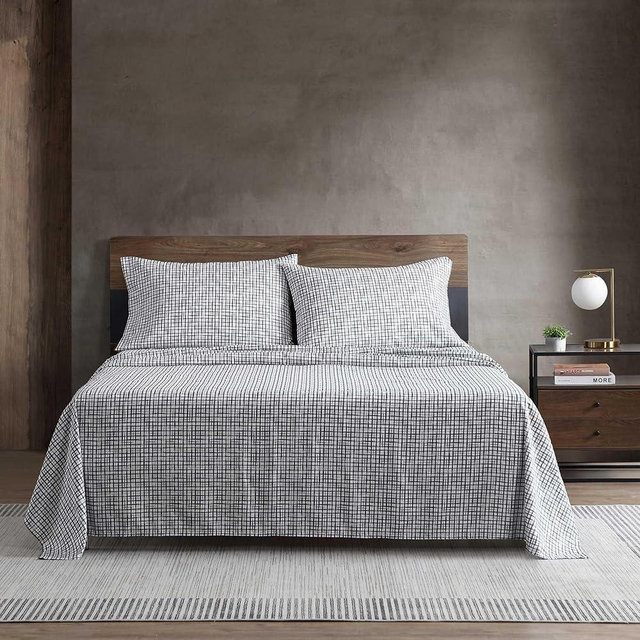 Kenneth Cole - Queen Size Sheet Set, Crisp & Cool Bedding with a Light and Breathable Feel, 4 Piece Bed Sheets with Deep Pocket Fitted Sheet & Matching Pillowcases (Sketchy Check Grey)