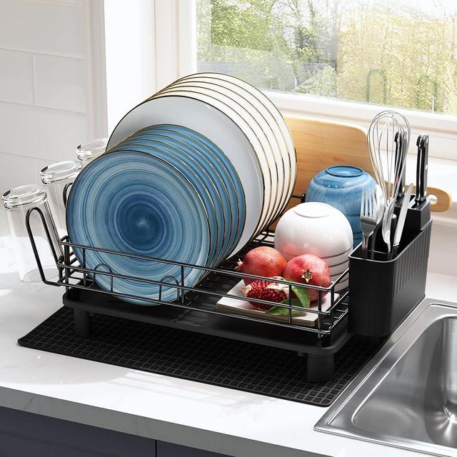 JASIWAY Black Stainless Steel Dish Drainers Drying Rack for Kitchen Counter with Drainboard, Rust Proof Metal, Space Saving, Modern Aesthetic, Compact Plates Strainers with Extra Mat