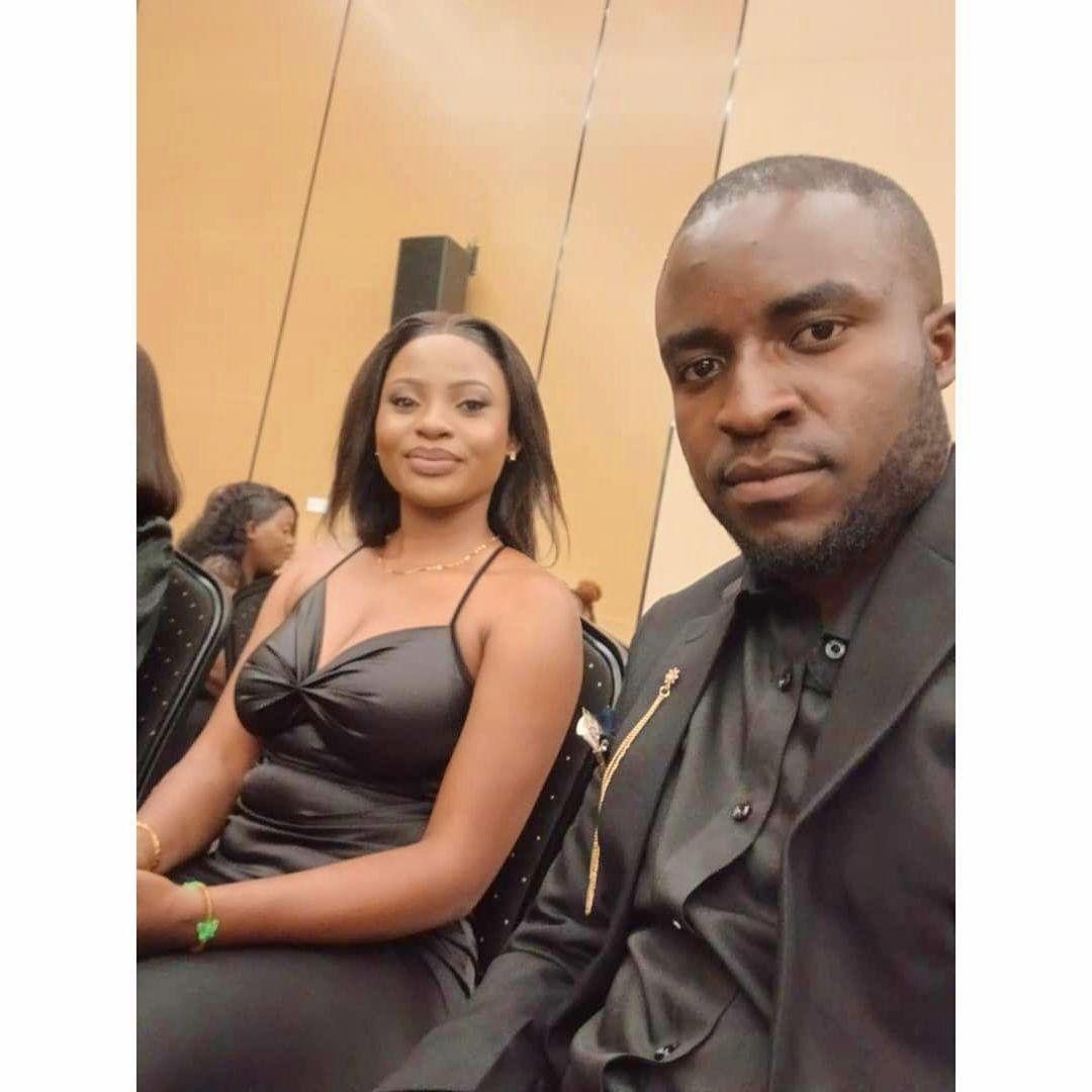 She was telling me that babe be serious no smiles....elo namulanga ati ndi mupondo no seka na ko!!!!