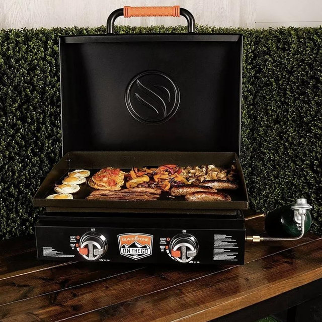 BlackStone 22” On The Go Griddle with Hood