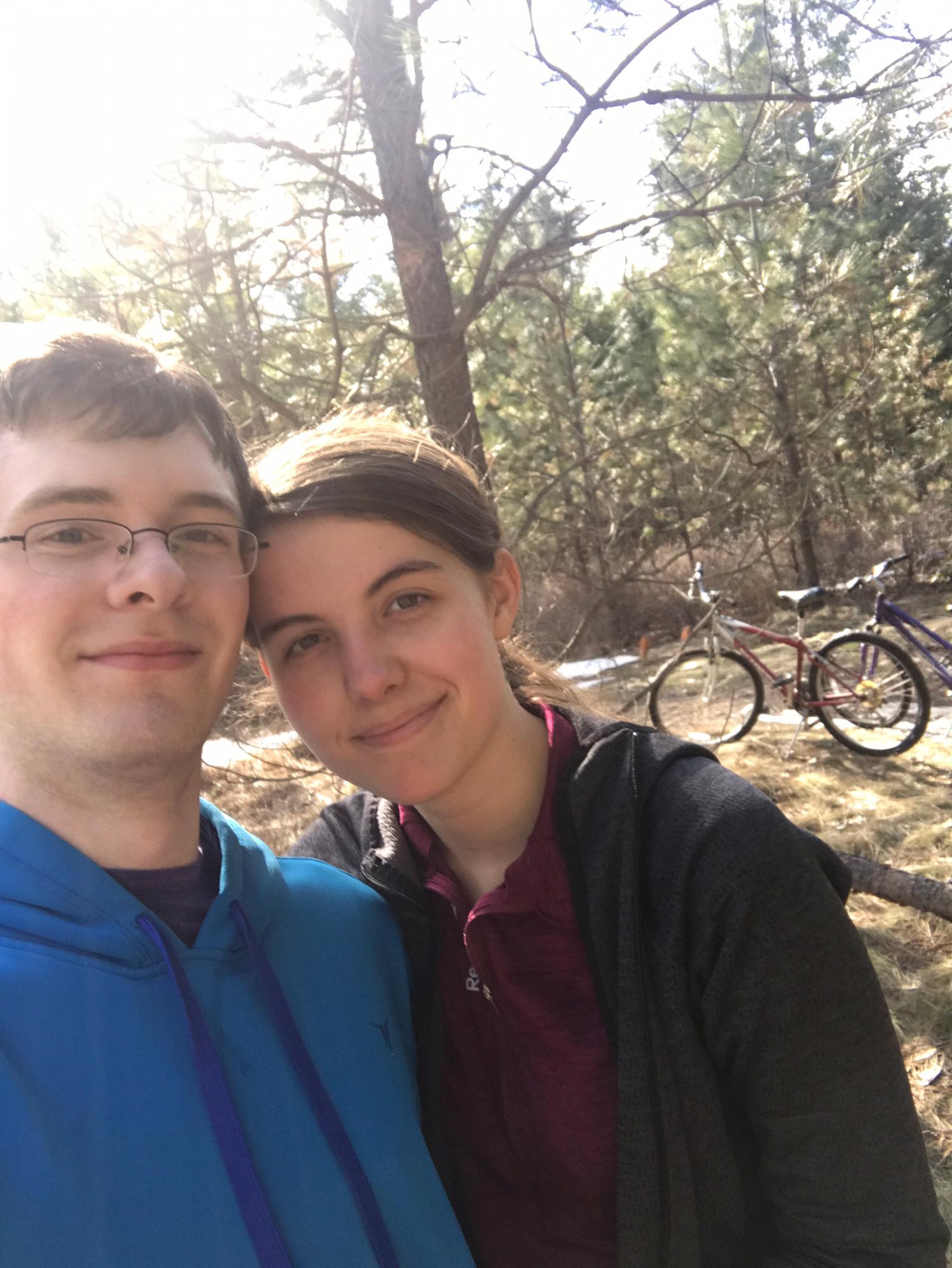 Bike ride through the trails behind Dave & Lori's house.