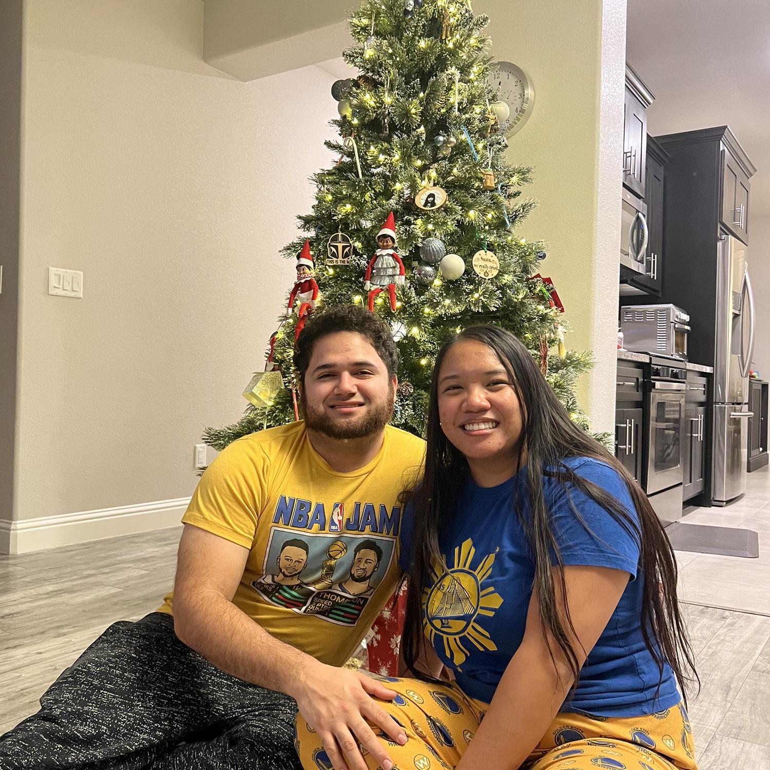 Christmas 2022! We were hiding a big secret! We found out we were going to be parents a few days earlier on our 8 year anniversary 👶🏽🎄