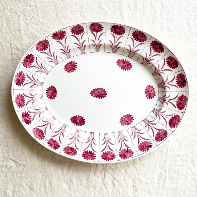 Amethyst Daisy Platter 11"