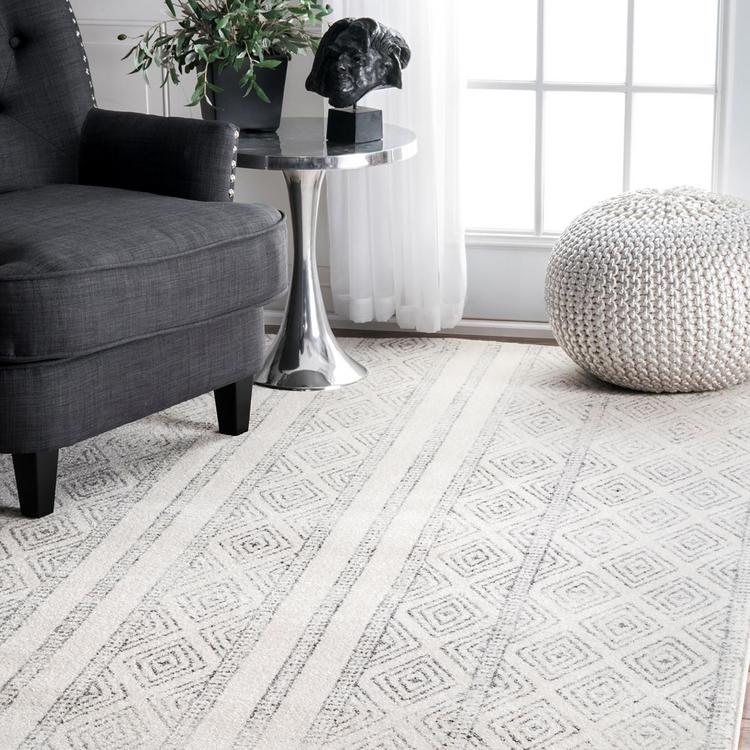 Sarina Diamonds Area Rug