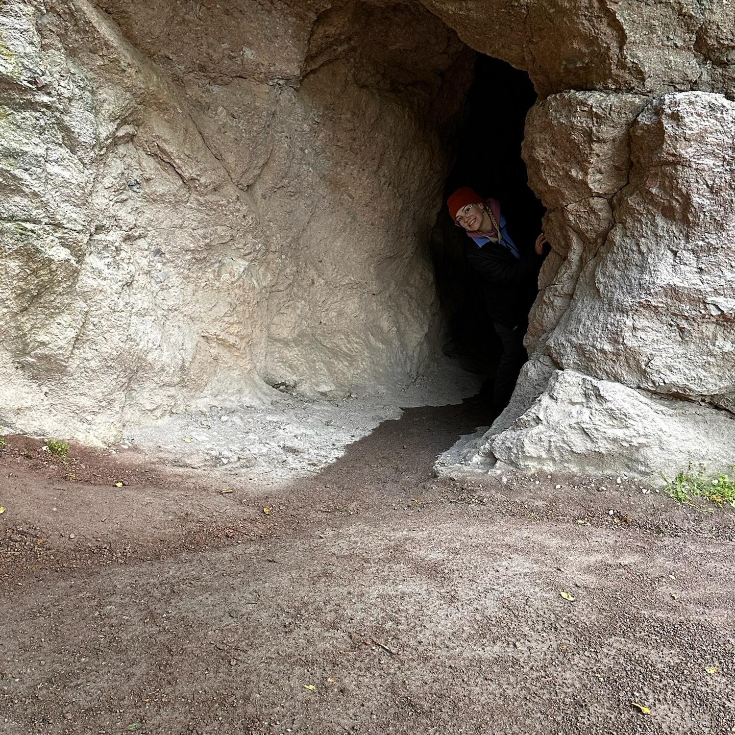 Maddy & Lewis visit Pinnacles National Park and go cave hiking! May 2024