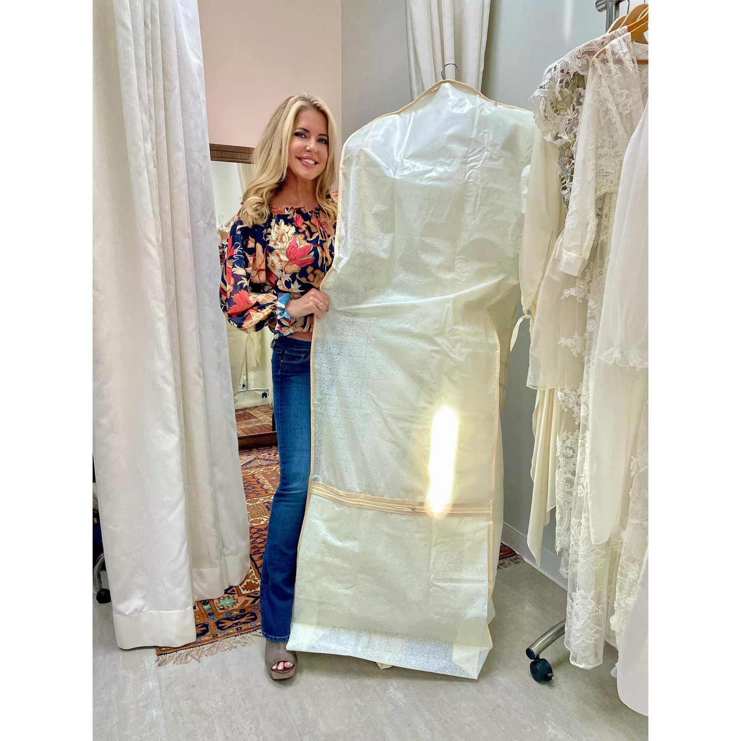 The dress is ready! Here we go.... #soontobeMrs.Kino π°
