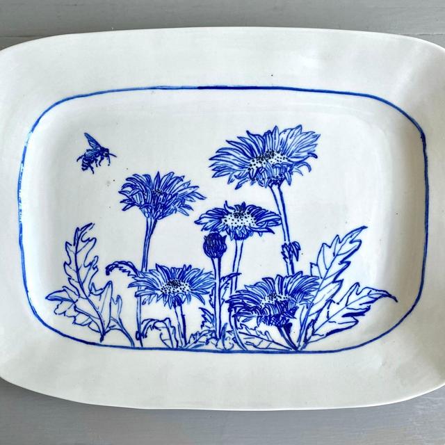 English porcelain rectangle daisy landscape with bee platter